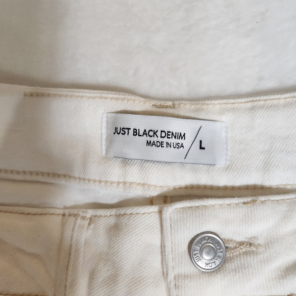 NWT Just Black Off White High Waist Denim Shorts Size L - Picture 7 of 13